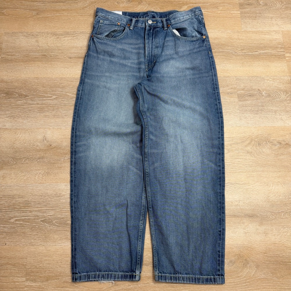 HM Baggy Loose Fit Jeans Mens 36x32 Medium Wash Blue Denim Wide Leg Streetwear